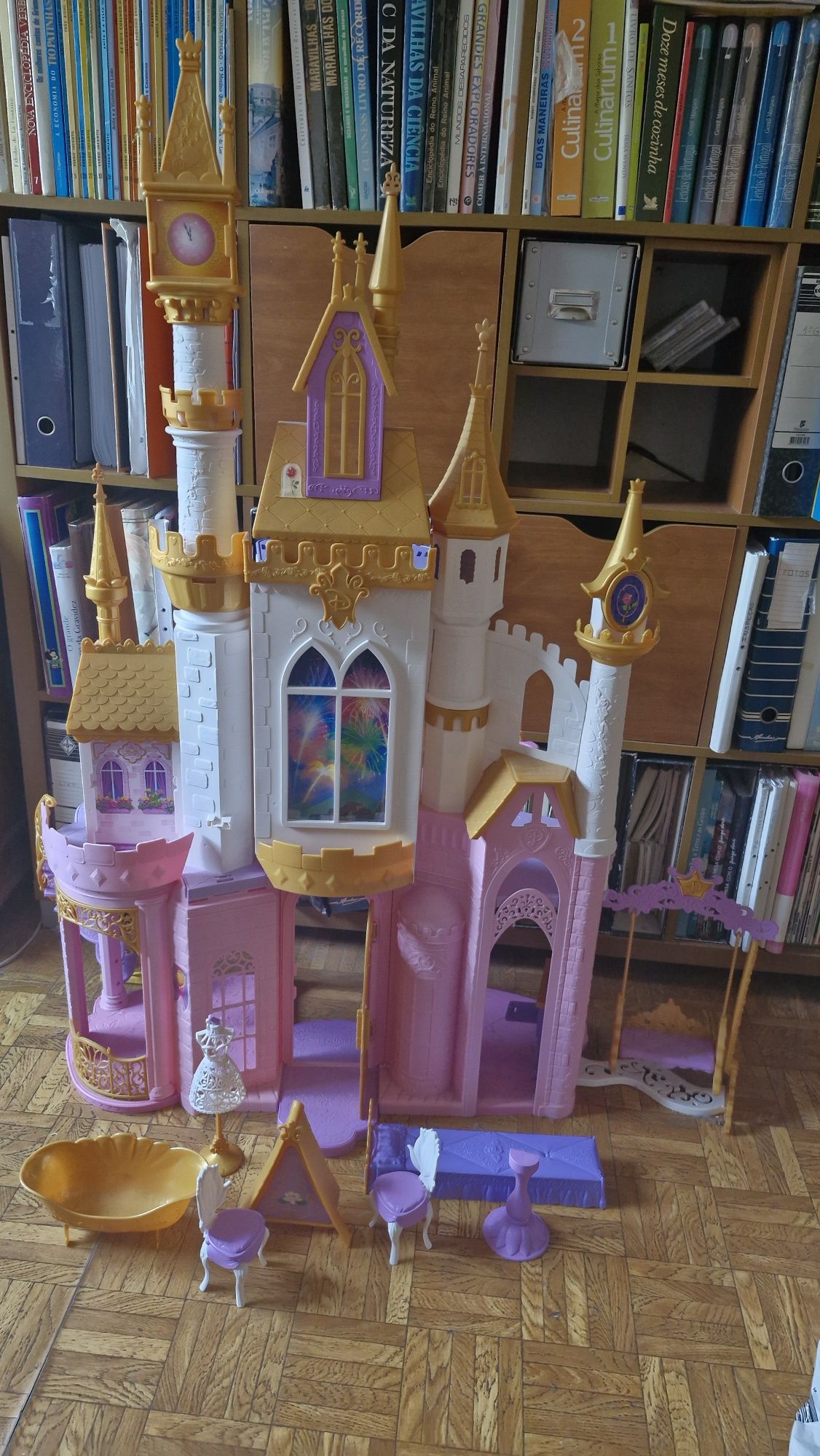 Castelo de princesa com acessórios