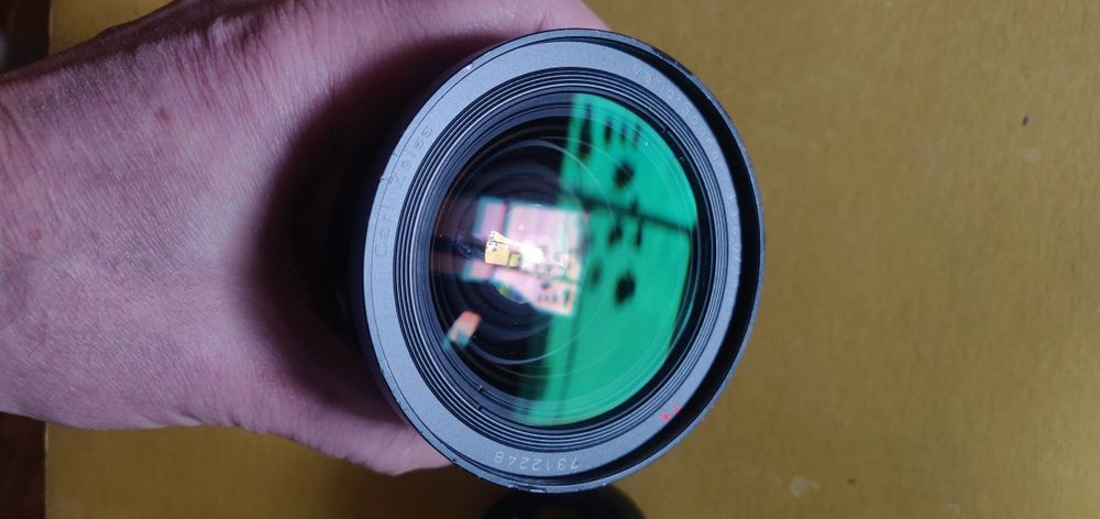 28-85 mm f3,3-4 Carl Zeiss T* Vario-Sonnar