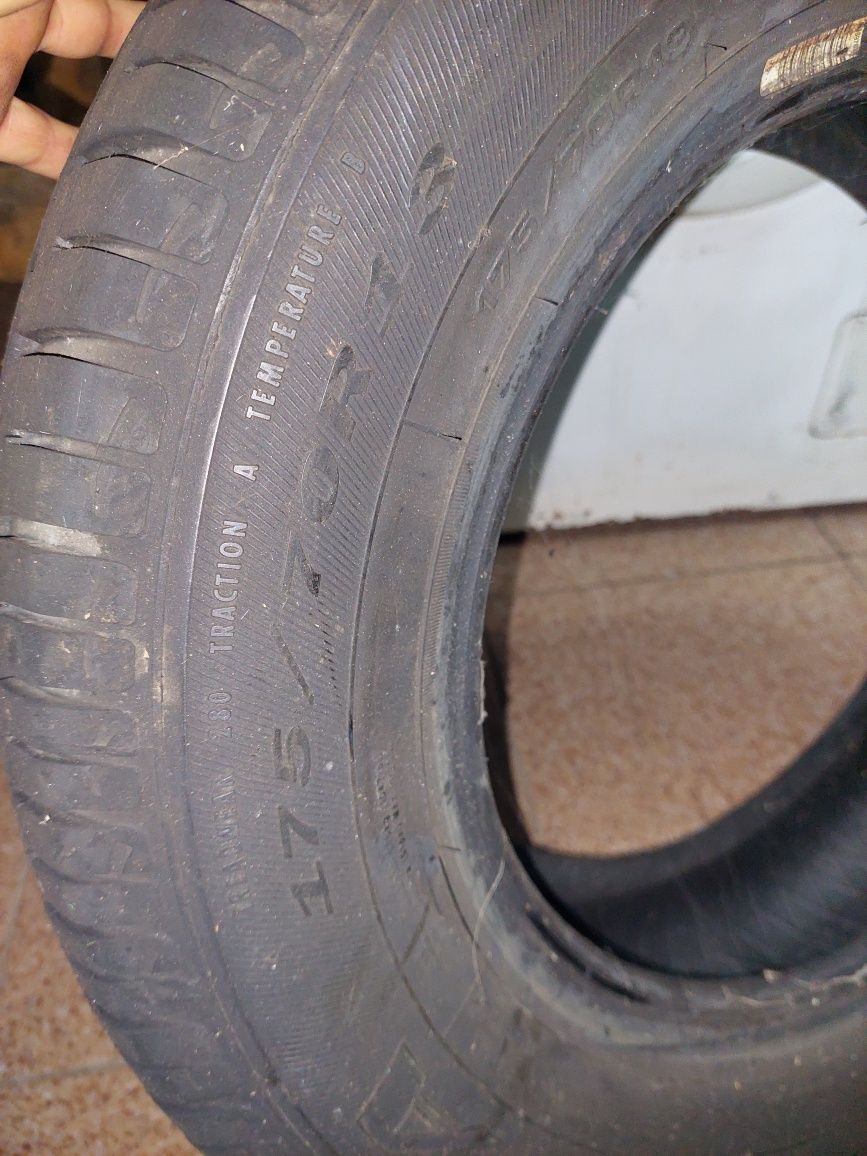 2 Pneus Debica Novos 175/70 r13