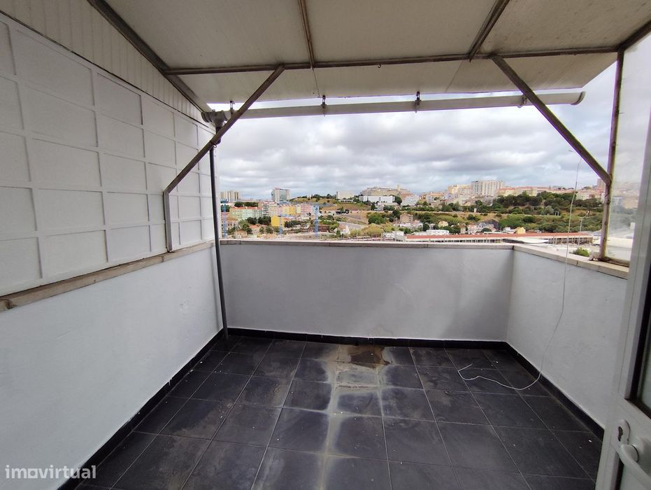 T2 Campolide , Bairro da Serafina/Liberdade