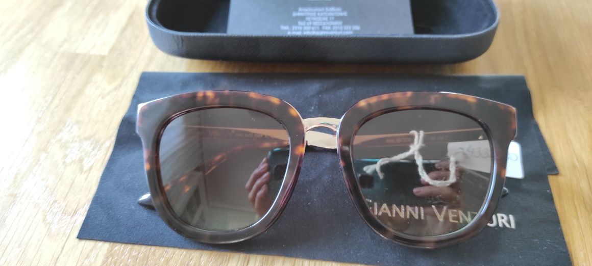 Okulary przeciwsłoneczne Gianni Venturi nowe + futerał+ ściereczka