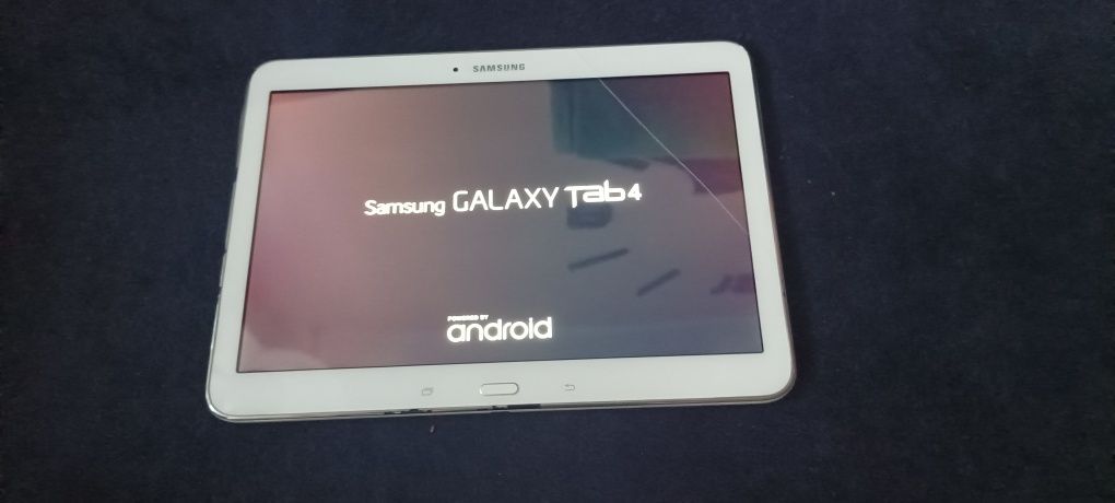 Samsung Galaxy TAB 4 tablet