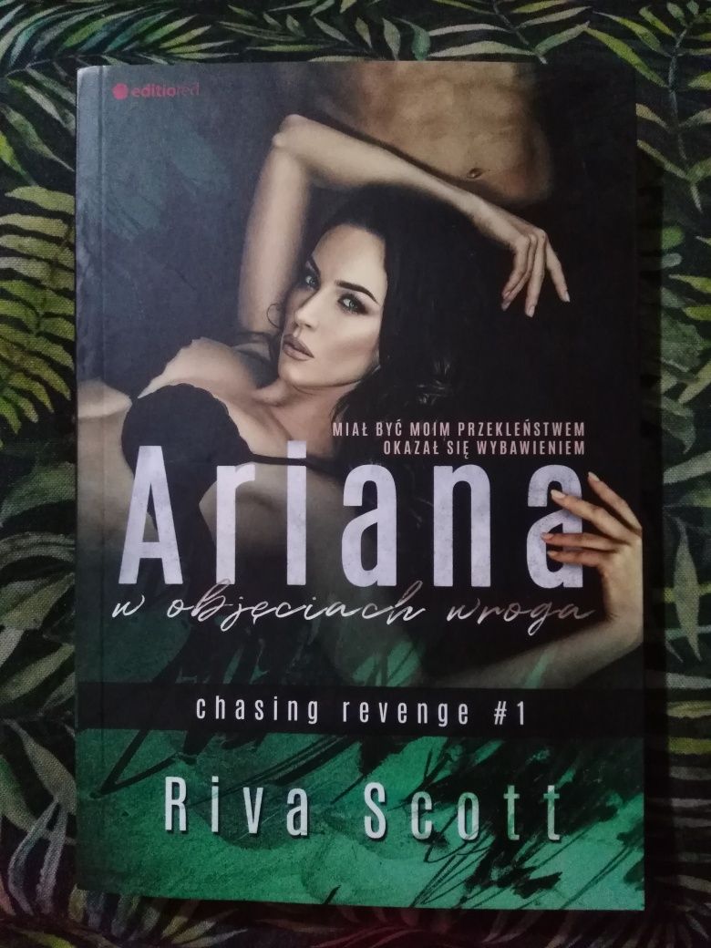 Riva Scott, Ariana. W objęciach wroga