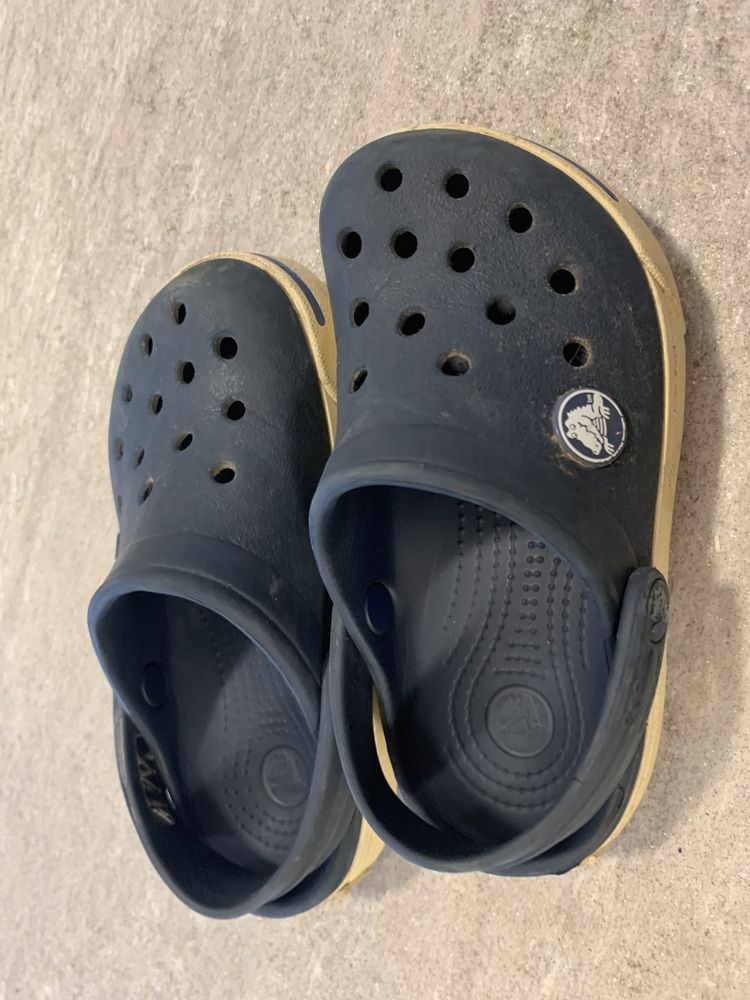 Buciki crocs c8 granatowe