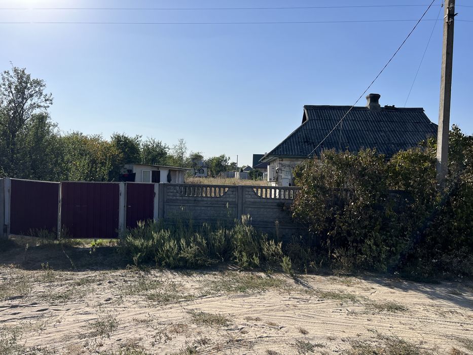 Будинок біля лісу с. Лебедівка