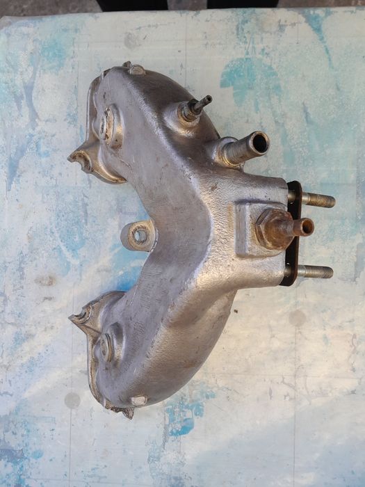 Впускний колектор на ВАЗ класика 2101-2107