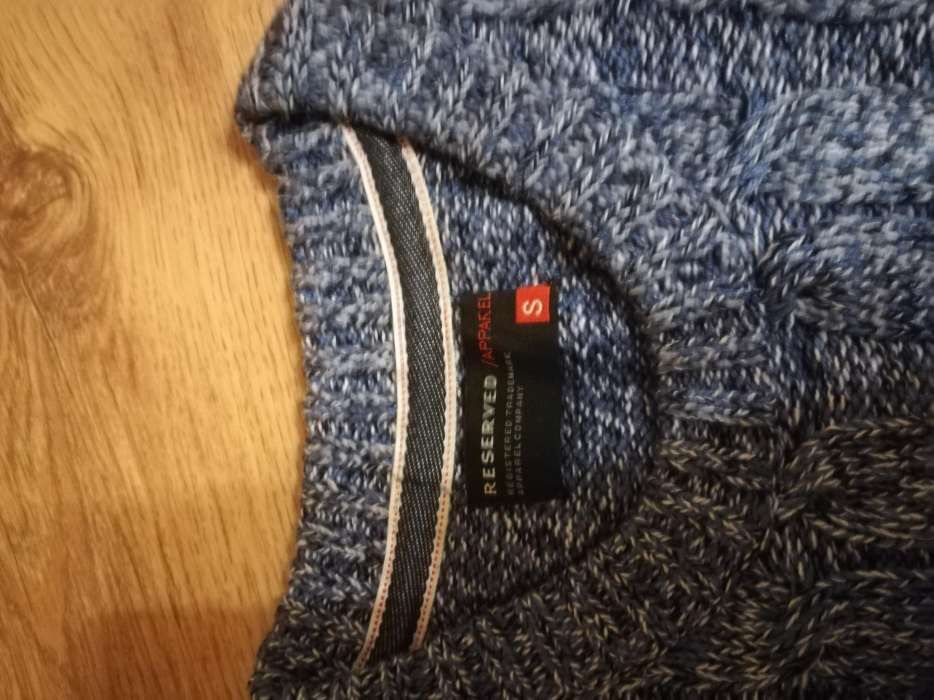 Sweter chłopięcy.