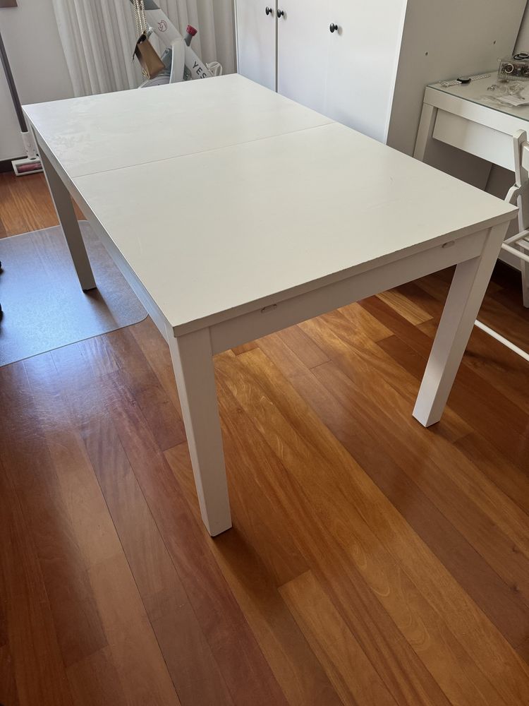 Mesa extensivel Ikea Bjursta