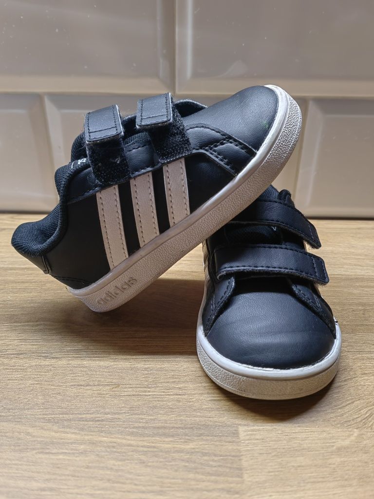 Buty dziecięce adidas