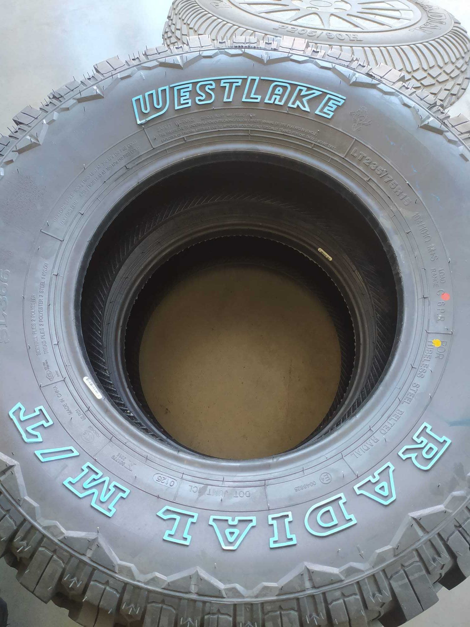4 x Nowa opona 235/75r15 WestLake Radial M/T -2024r