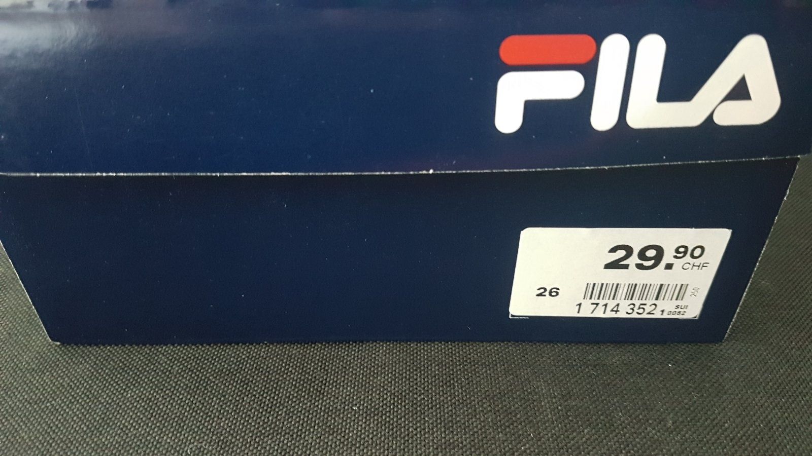 Очень легкие кроссовки на мальчика Fila 26,27р,оригинал.