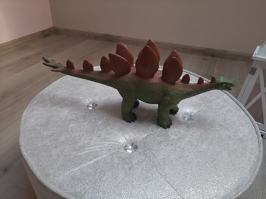 Duży gumowy dinozaur stegozaur figurka