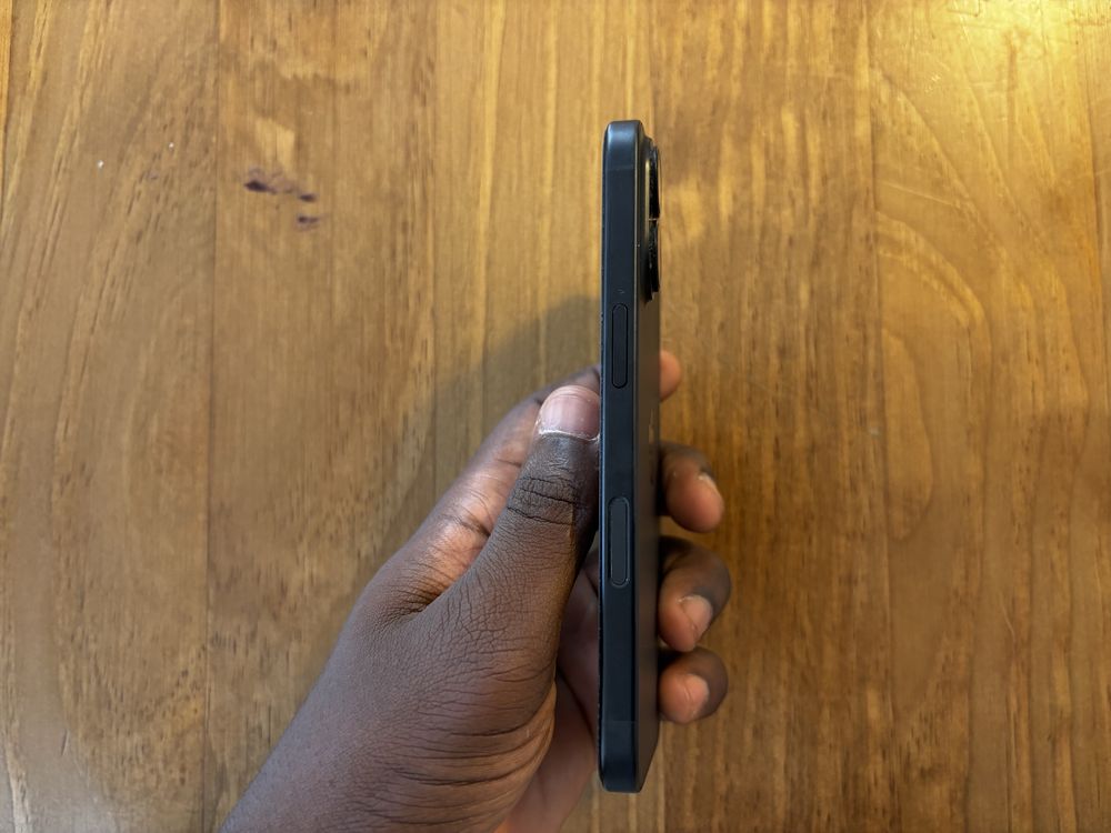 iPhone 16 – Como Novo, com Garantia