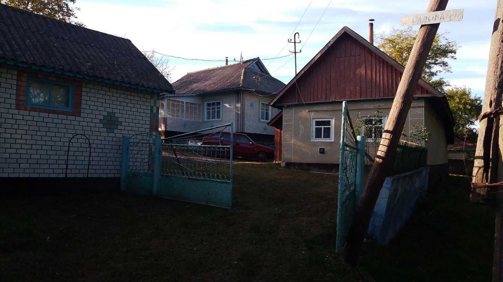 Продам будинок, с. Куча. ділянка 50 ст.