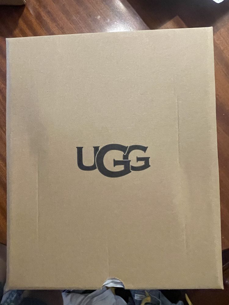 Botas ugg novas em caixa