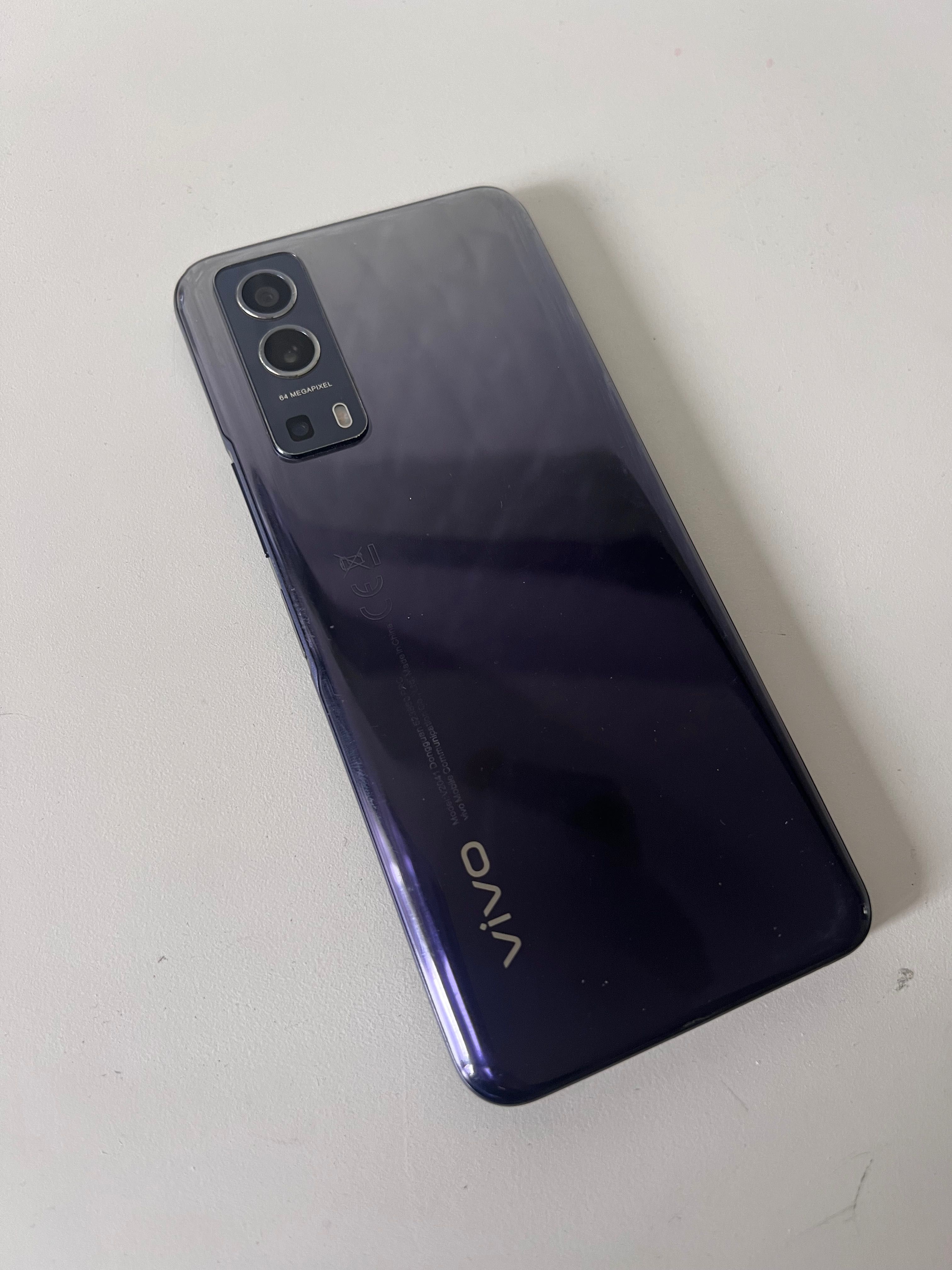 Смартфон Vivo y72