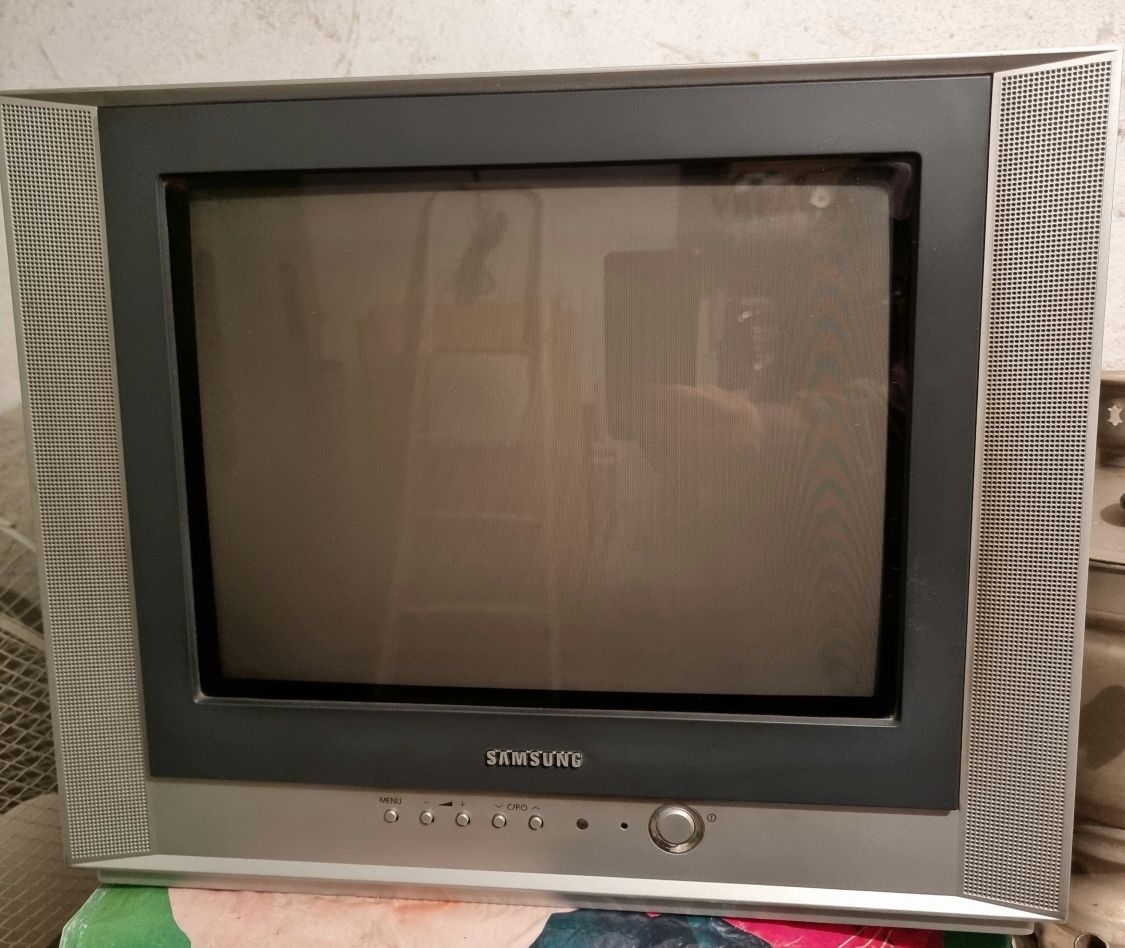 Продам телевизор Samsung 15K30MJQ