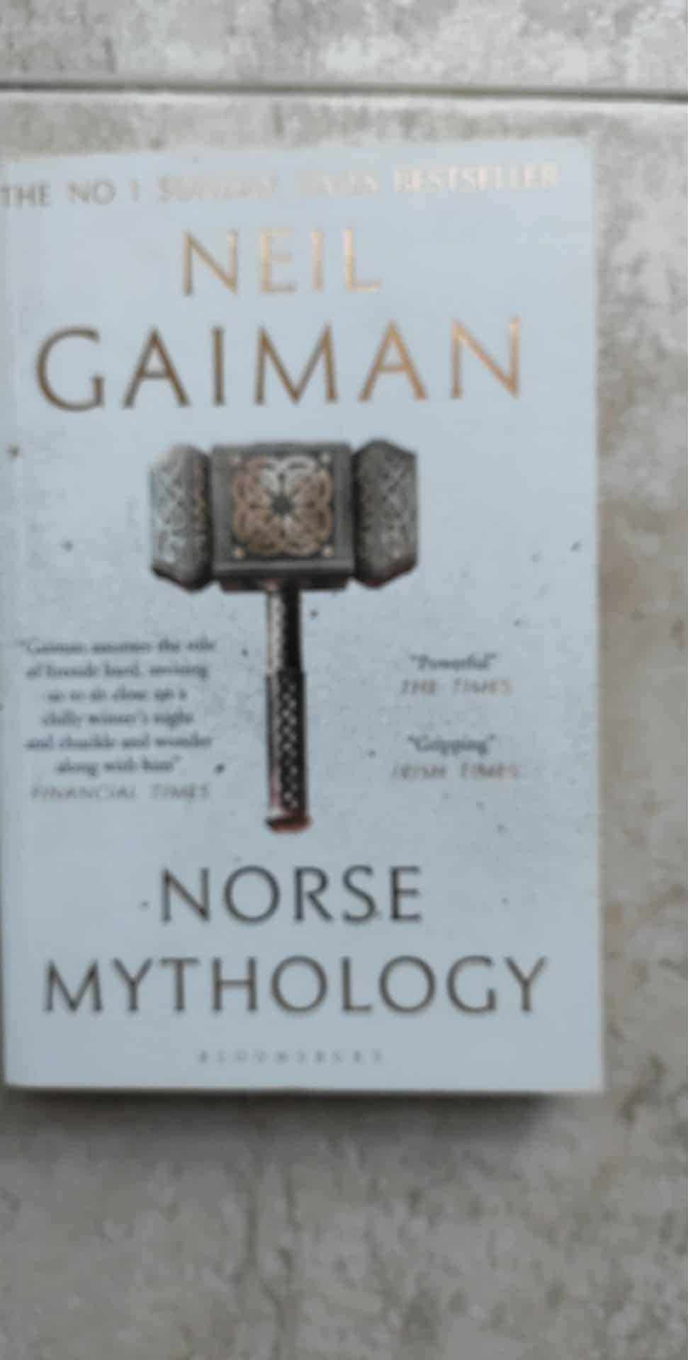 Livro "Norse Mythology" de Neil Gaiman