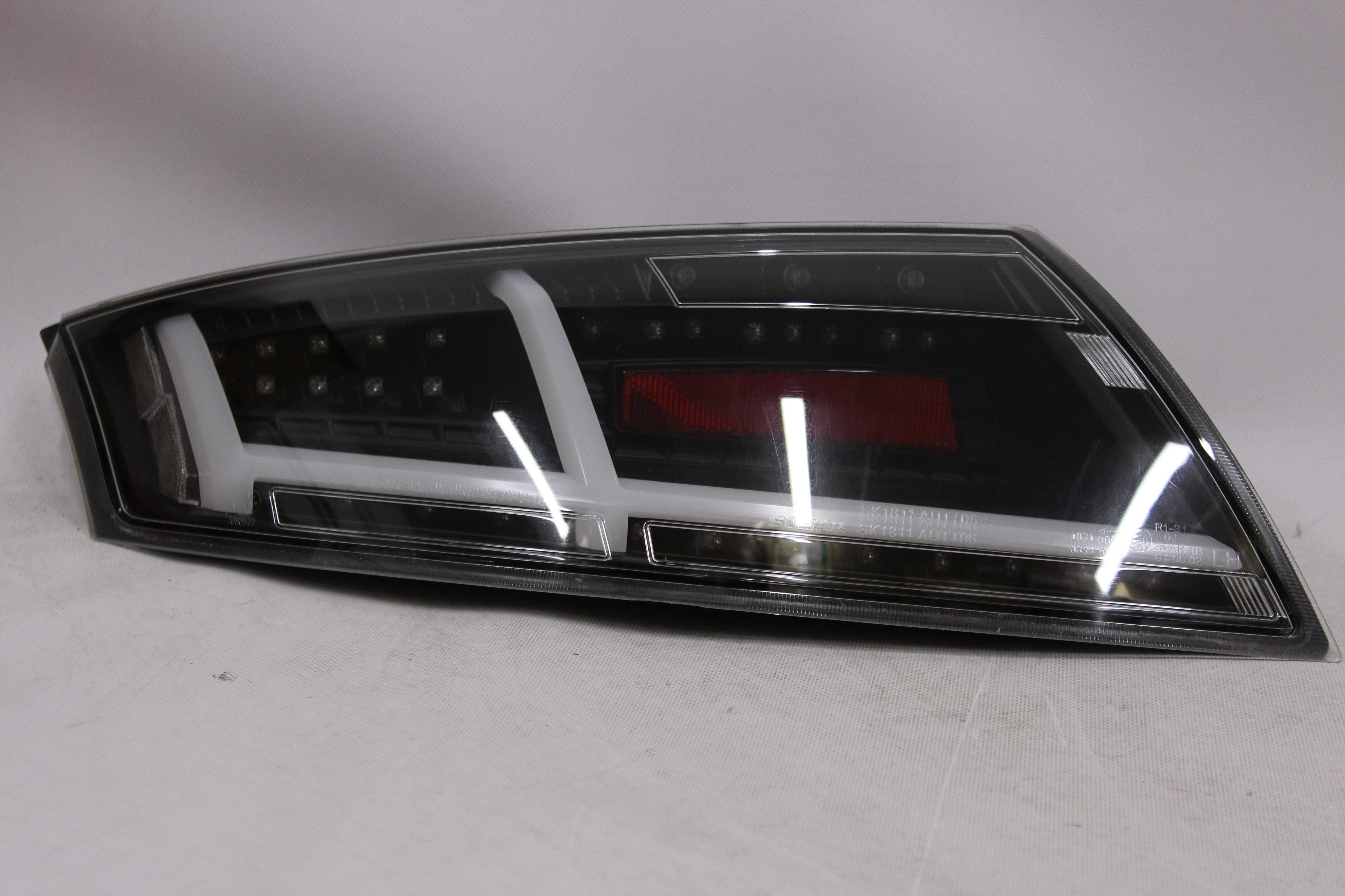 Lampy tylne tył AUDI TT 8J 06-14 LED BAR NEON Dynamiczne CZARNE SMOKE