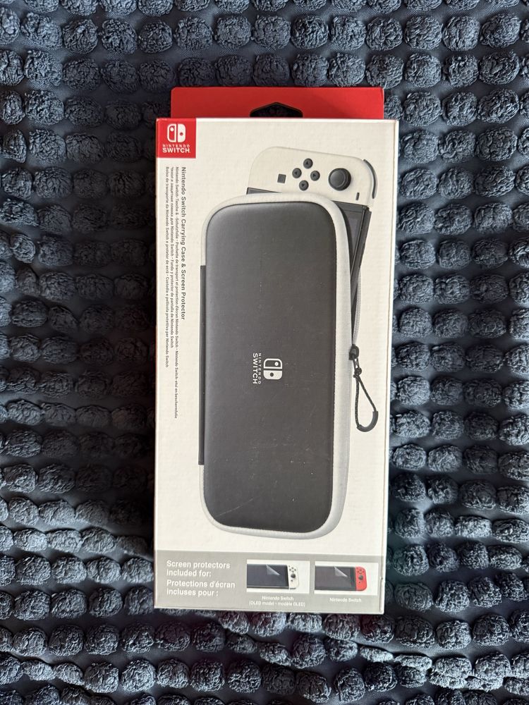 Nintendo Switch OLED + akcesoria