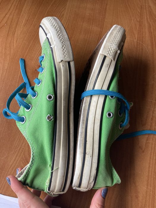 Znoszone trampki converse