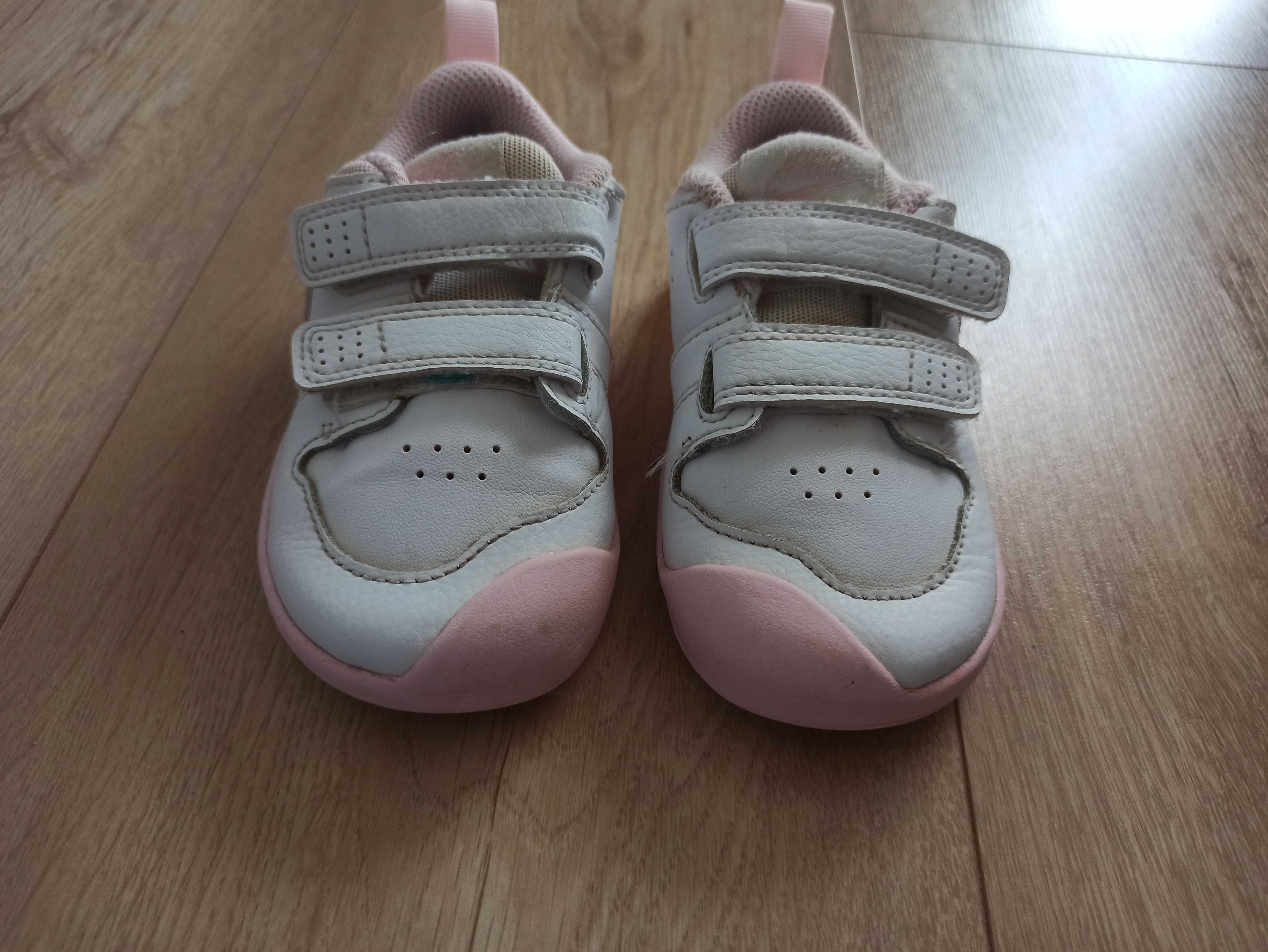 Adidasy Nike Pico r.23,5