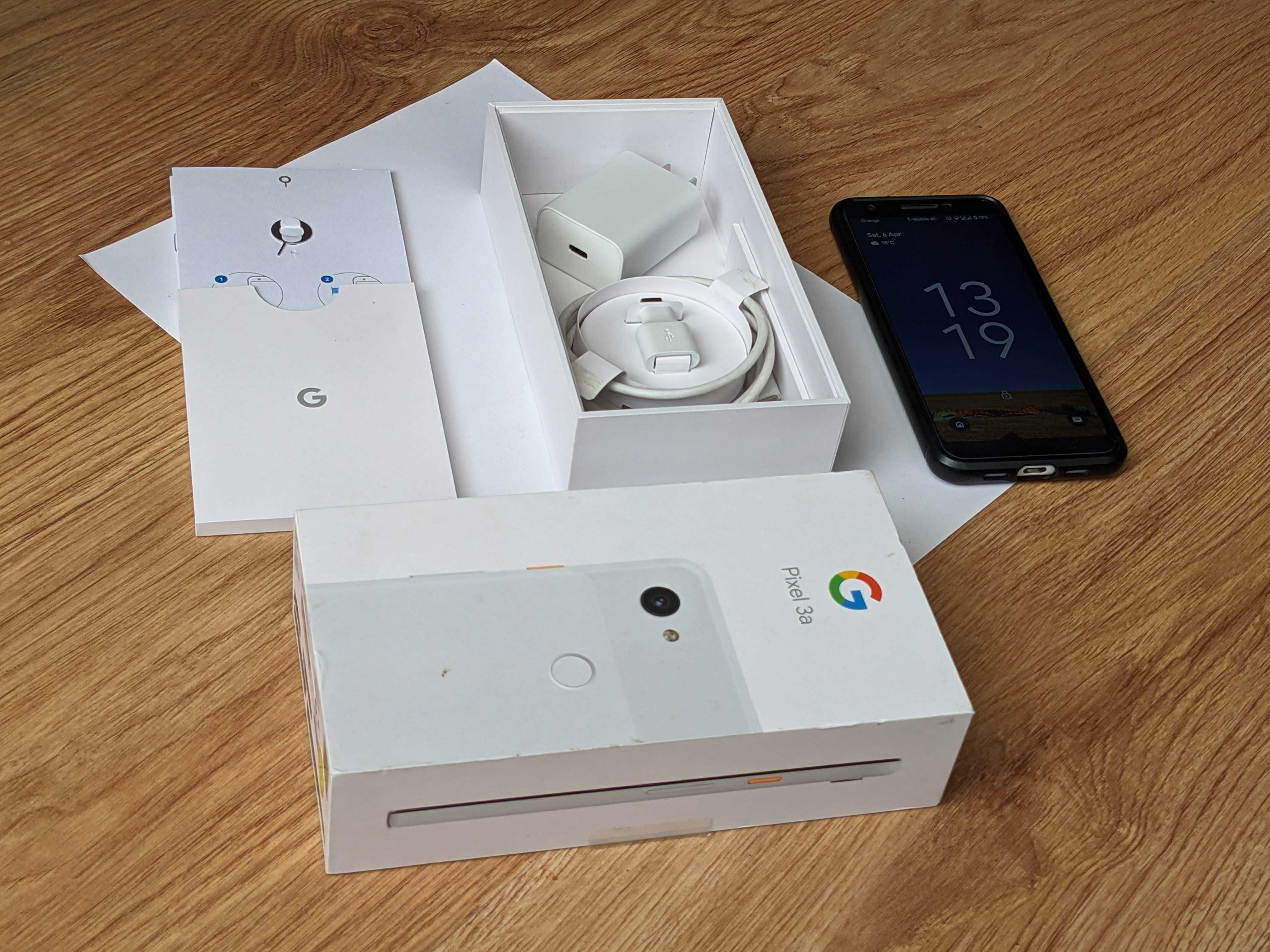 Google Pixel 3A 64GB - Biały + komplet akcesoriów