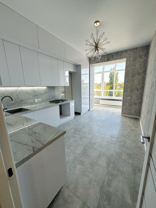 Продаж квартири в Новобудові з ремонтом 1 кім.