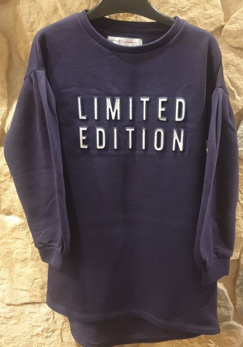 Tunika-sukienka z bufiastymi rękawami dresówka rozm 122/128 .Sklep 5-1