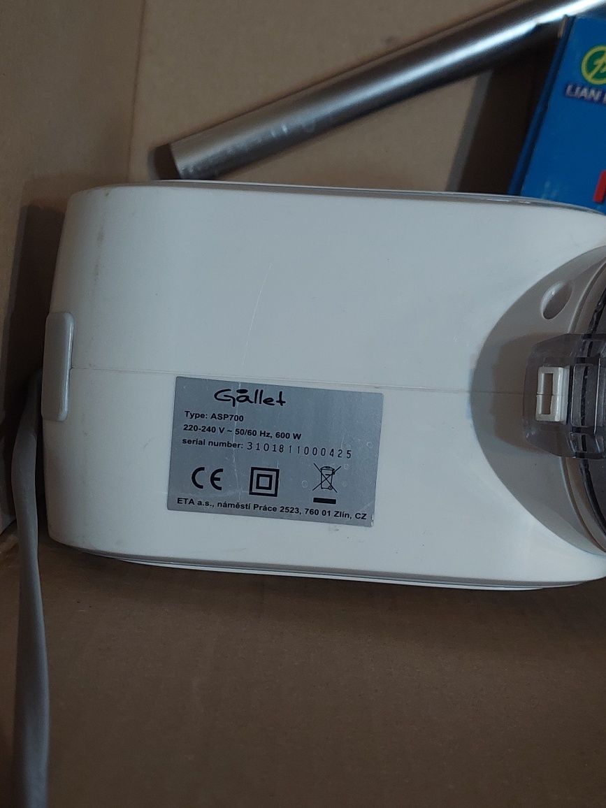 Odkurzacz pionowy Gallet ASP700 – 600W, lekki