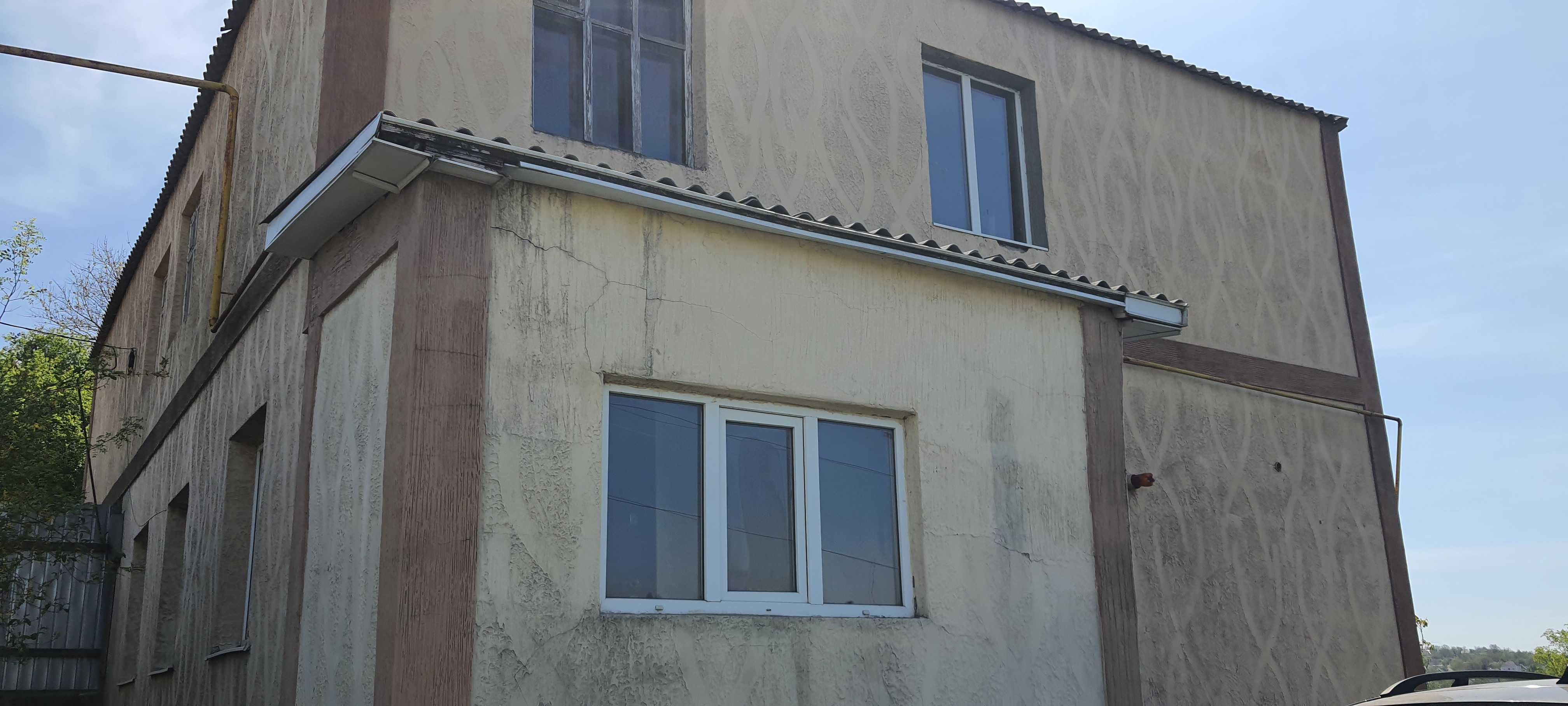 Продаю будинок р-н Швейної фабрики.