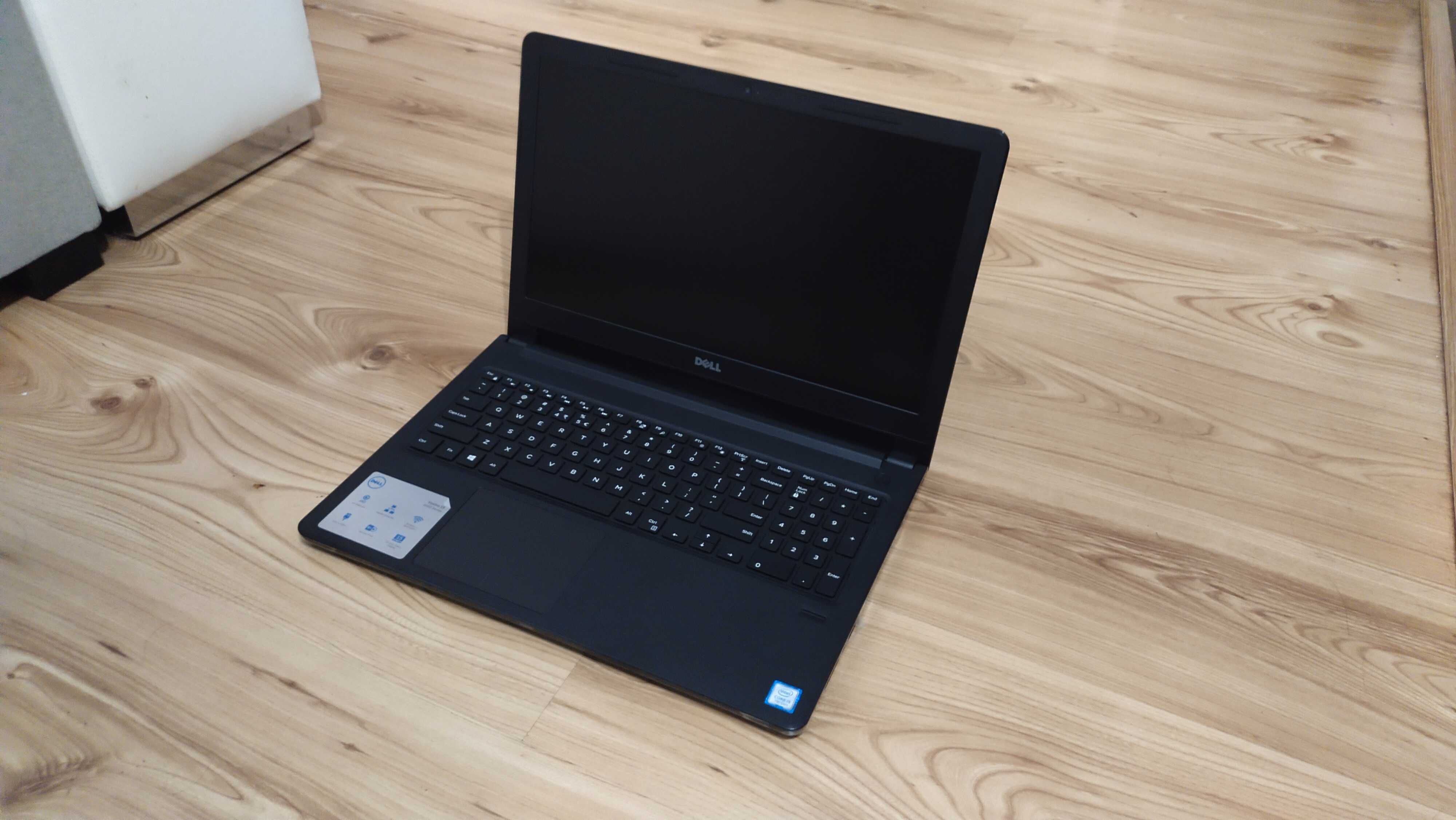 Nowy Laptop Dell Vostro 3568, Windows 10, procesor I5, dysk twardy 1Tb