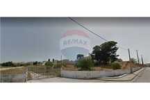 Terreno Urbano com 12.998m2 com Industria
