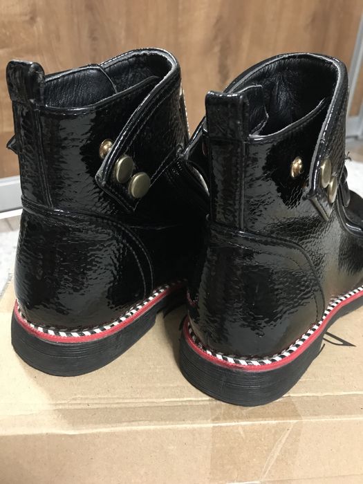 Ботінки демисезонні 35р