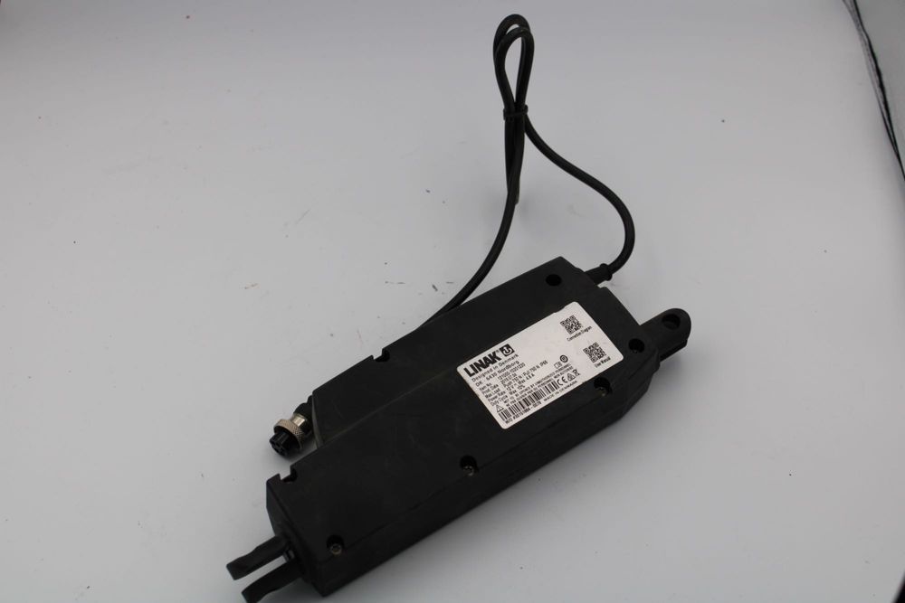 Siłownik ścieżek elektrycznych siewnika Pertum OZDOKEN