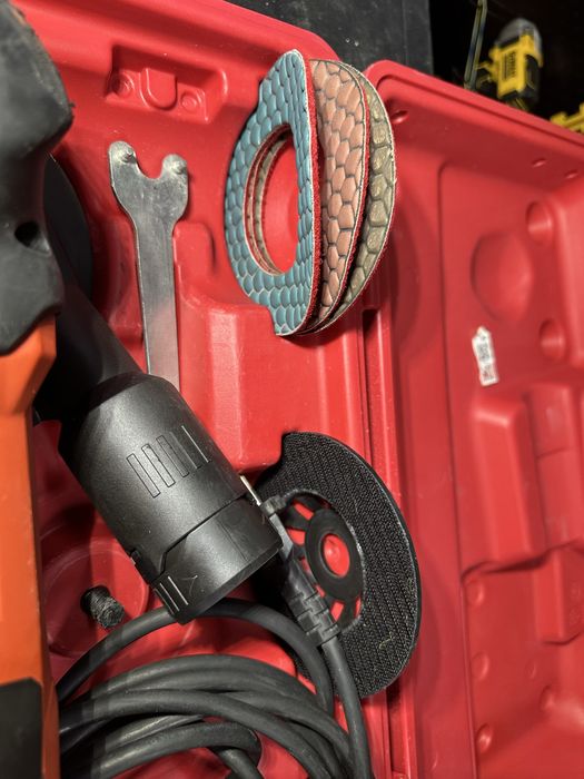 Шліфувальна машина для бетону  HILTI DGH 130