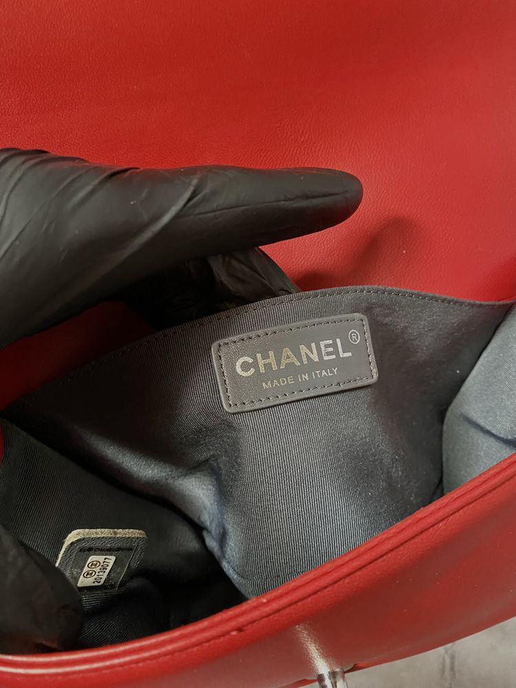 Шкіряна Сумка Chanel boy red metal