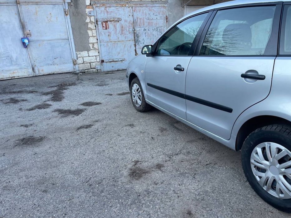 Продам Фольцваген поло 1.4 бензин