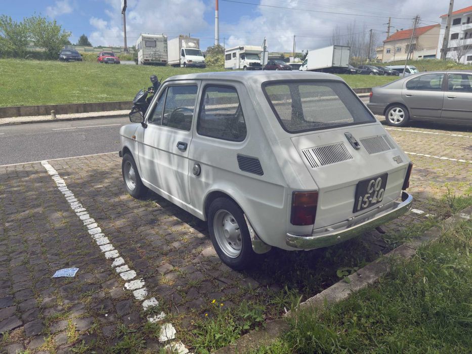 Fiat 126 branco (1974)