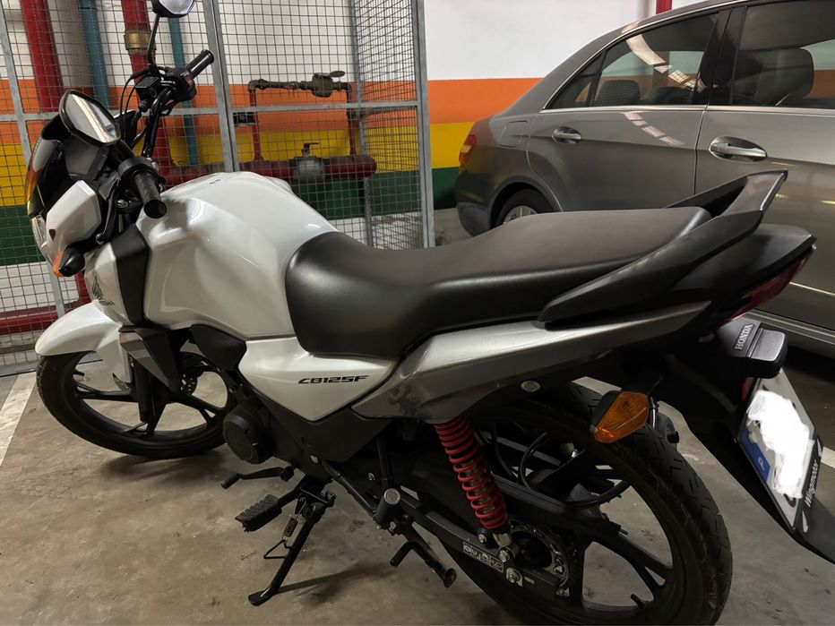 Honda CB125F (2023) + extras