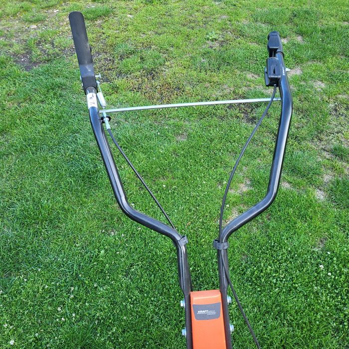 Glebogryzarka Spalinowa 9KM KD5160