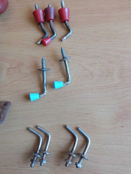 Stare wieszaki. Stare wieszaki.