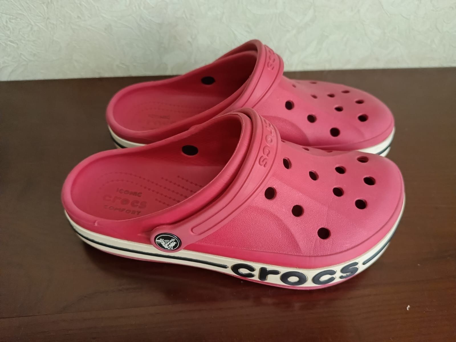 Продам кроксы, оригинал