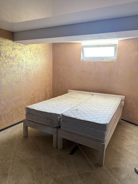 Приміщення 54 кв.м Іванова 18