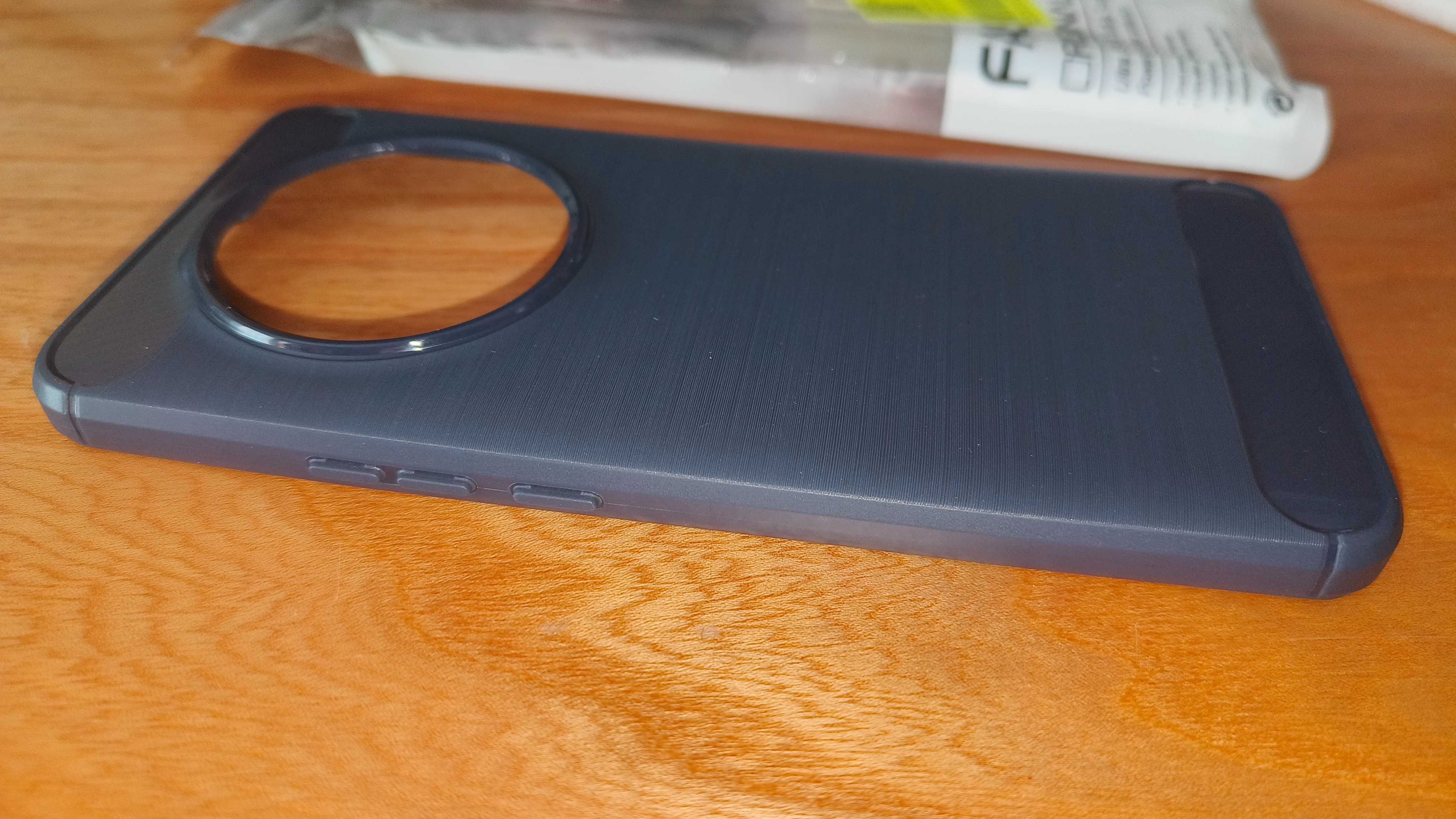 Etui do Honor Magic 5 jak nowe