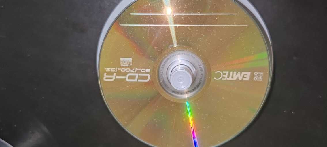 Conjunto de CDs novos 700mb EM TEC