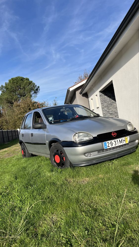 Corsa b 1.5TD Aqueceu