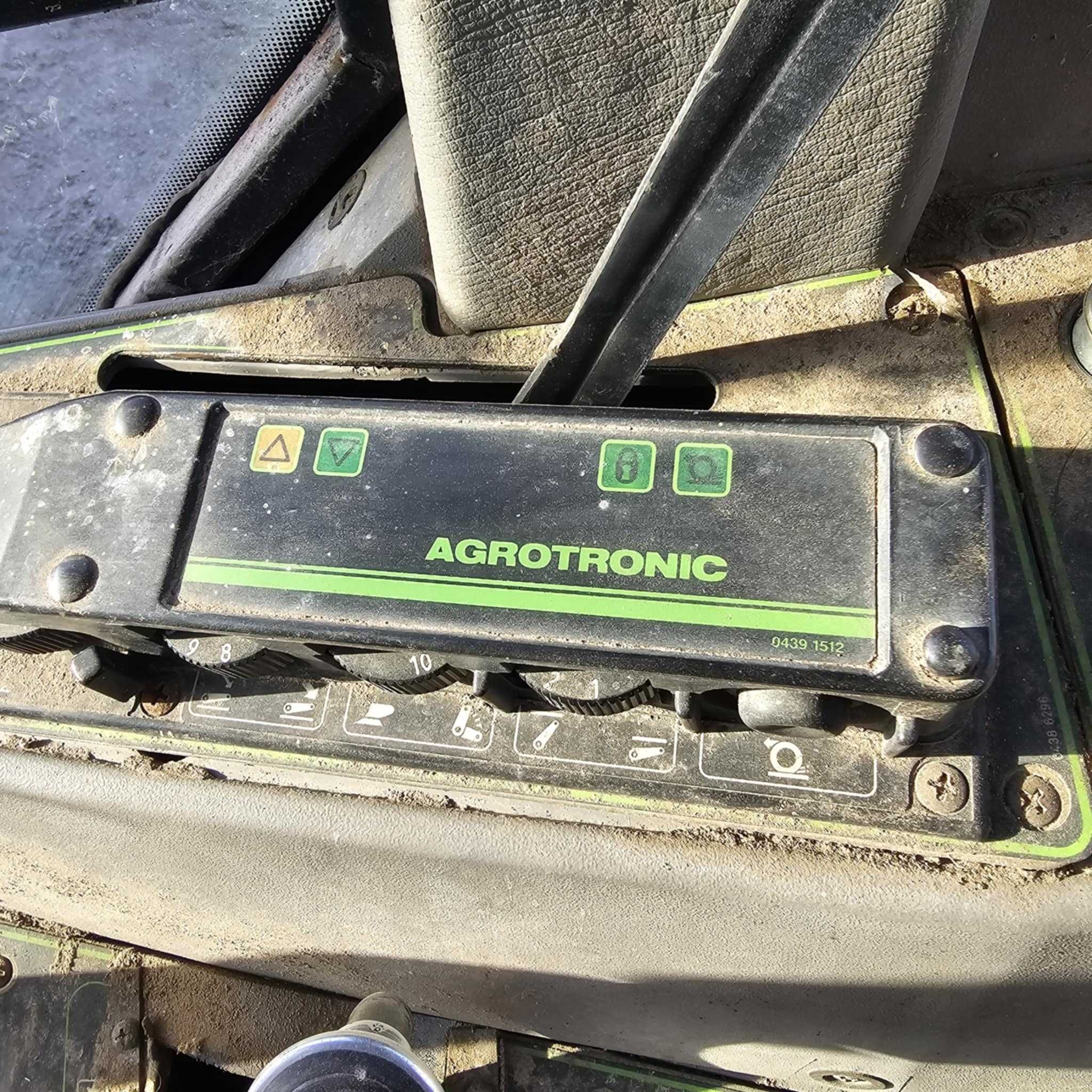 Ciągnik rolniczy DEUTZ-FAHR  AGROSTAR 6.31
