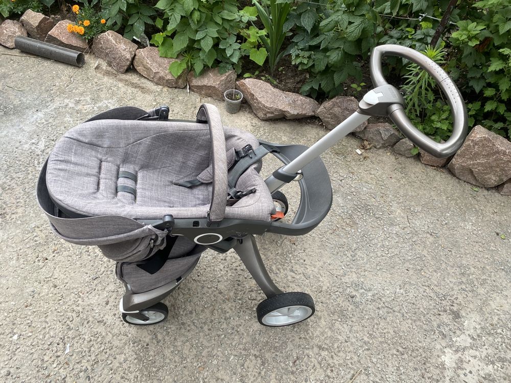 Коляска Stokke