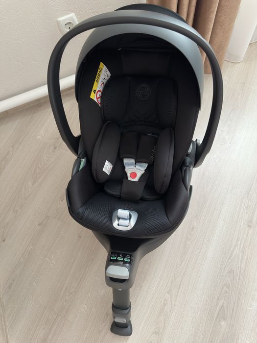 Автолюлька Cybex Cloud T Plus  та база  Cybex T